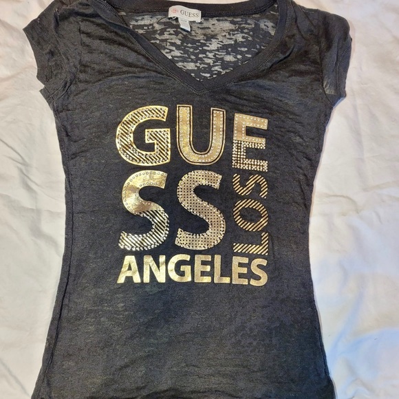 3 for $28 Guess T-Shirts - Picture 6 of 8